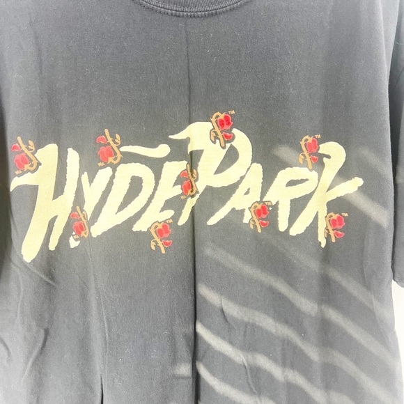 ✅ YOU AREN'T INVITED BLACK HYDE PARK BLACK CREWNECK T-SHIRT SIZE LARGE - Picture 2 of 7